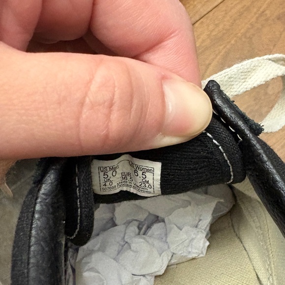 Vans Black and White Women's Sneakers - Picture 7 of 8